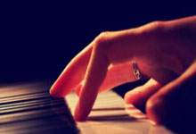 西甲第11輪巴列卡諾1-0巴塞羅那 德佩罰失點球法爾考反擊破門.